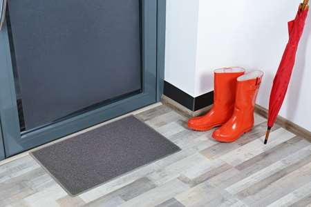 Image de TAPIS ITINERAIR BORD BISEAUTE GRIS EP10MM - 60X80CM