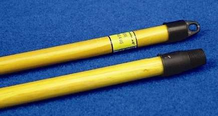 Image de MANCHE A BALAI VERNIS 1.25M ATTACHE ET VIS